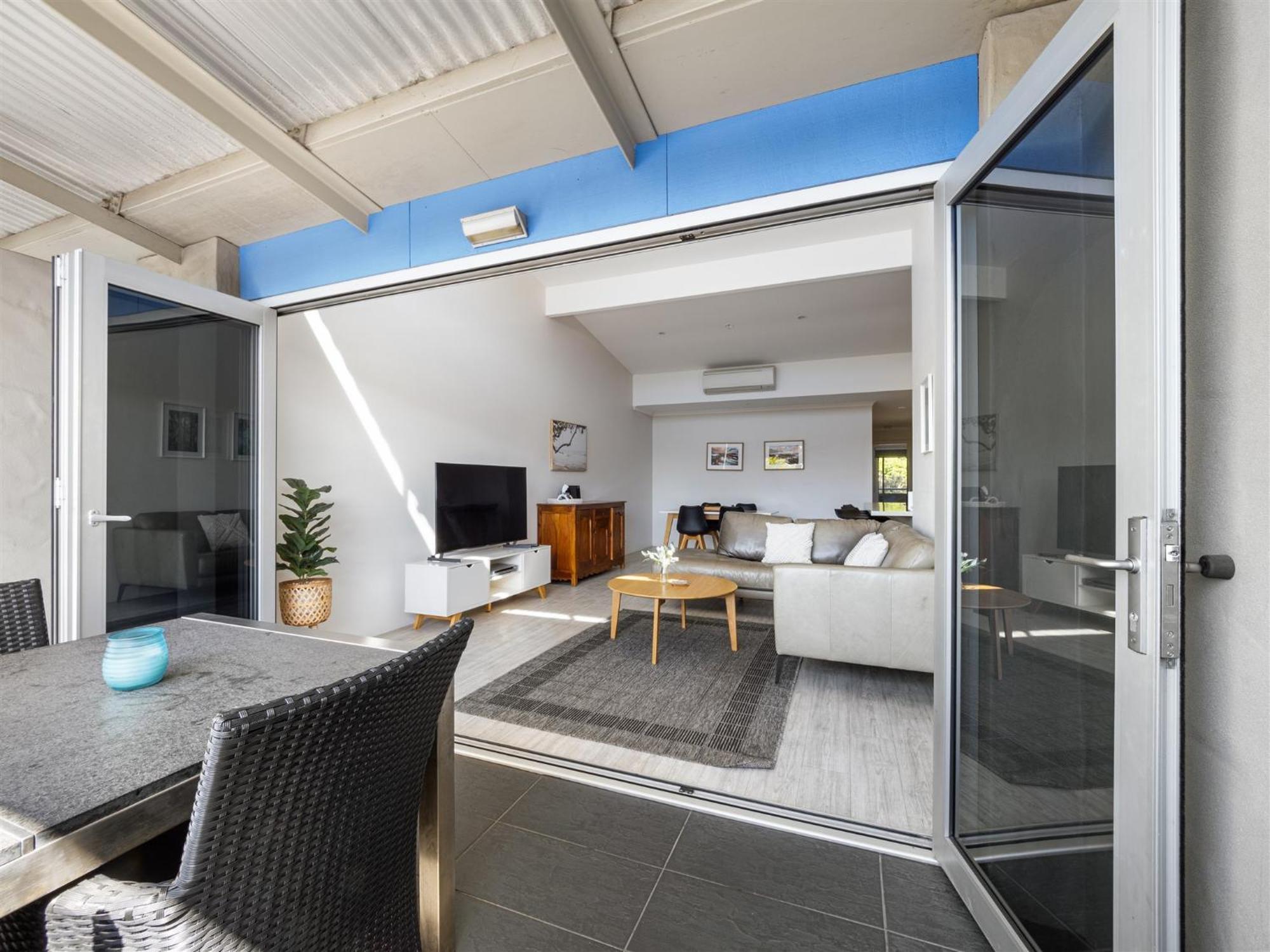 Apartment Rooftop *